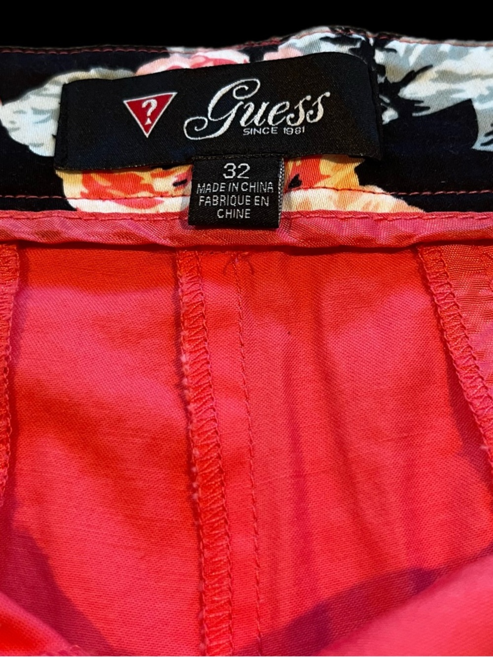 Guess High-Waist Coral Chino Shorts with a Floral Waistband - Picture 7 of 11